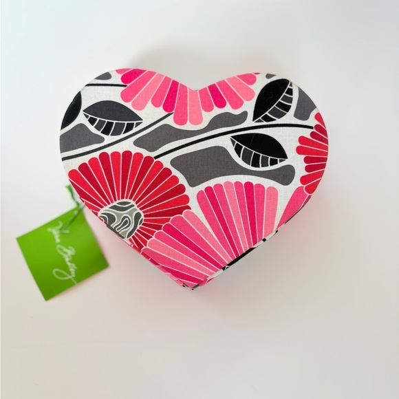 NWT Vera Bradley Pink and Gray Floral Heart Shaped Jewelry Box - Picture 9 of 9